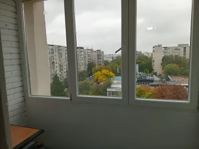 inchiriere garsoniera Sector 6 București panoramă de la geam